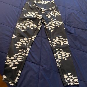 Fighting Eel Ava Sky Fit Limited Fish Print, New, size medium